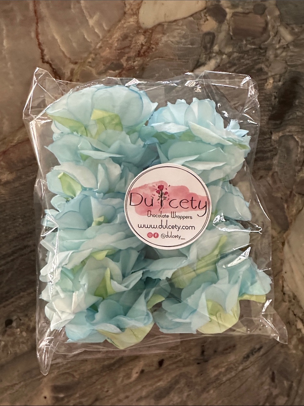 Dulcety Blue & Light Green Artificial Flower Candy Cups